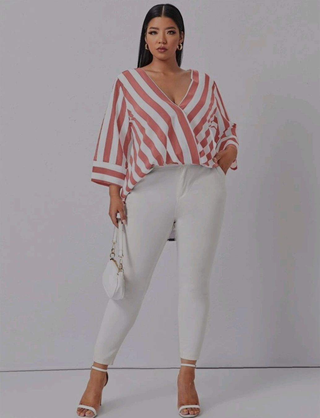 Shein Blusen: Blouse rayée, col V, 0xl, neuve – Neu (gemäss Beschreibung) aus Lausanne von LilyRose5 2
