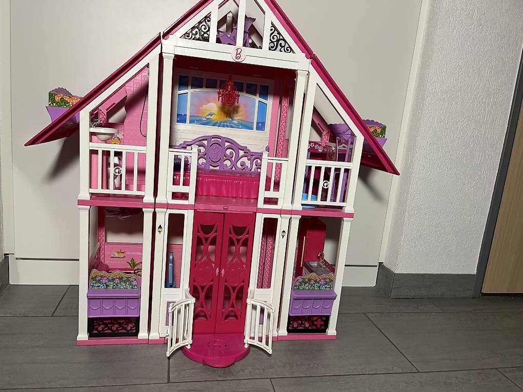 Maisons pour enfant: Maison Barbie – D'occasion à Bouveret par jeronimooo 2
