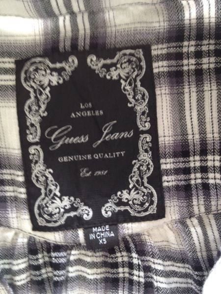 Guess Camicie, T-shirt & Polo: Guess Jeans Hemd-Tunika – Usato da Buchs-ZH venduto da Birikina 1