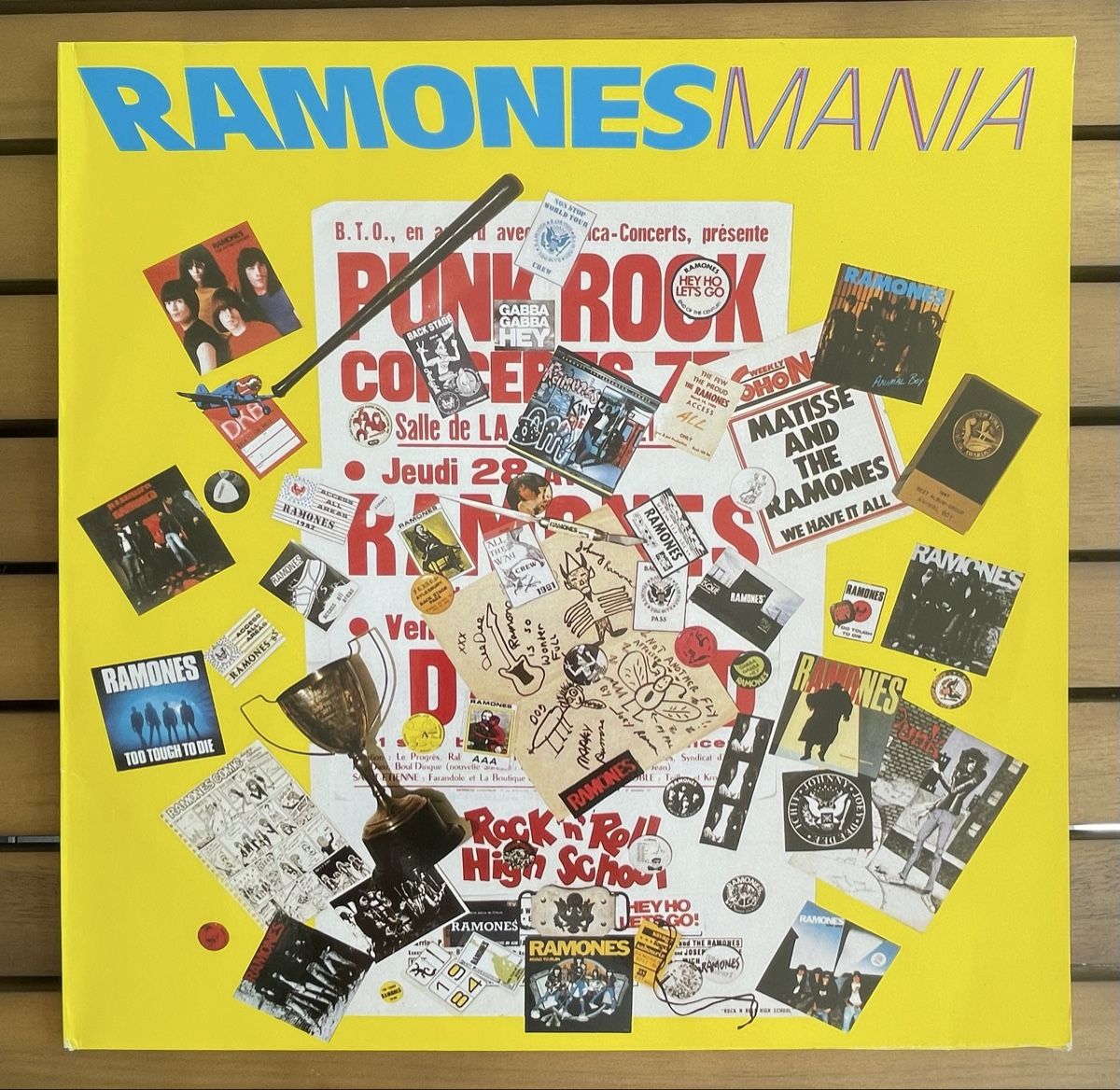 Dischi in vinile: Ramones - Ramones Mania – Usato da Aadorf venduto da Assyrian-Bazar