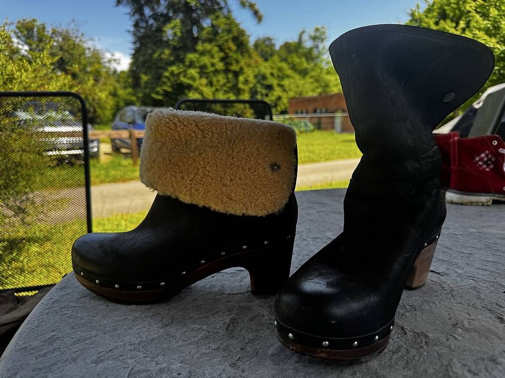 Scarpe da donna: Ugg Winterstiefel  – Usato da Möhlin venduto da Gh0 1