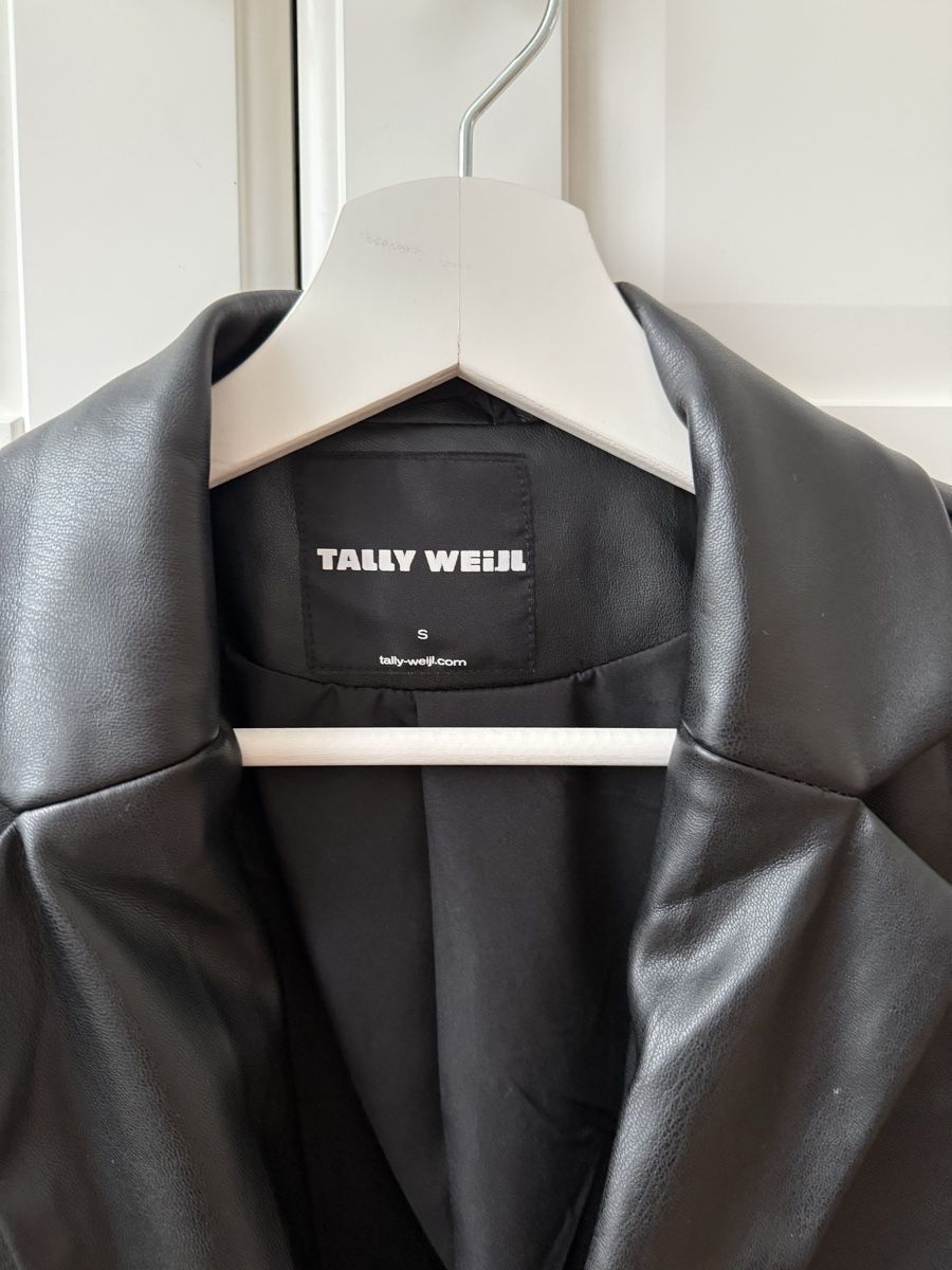 Tally Weijl Giacche: Tally Weijl Kunstleder Blazer – Usato da Giswil venduto da Ody2 1