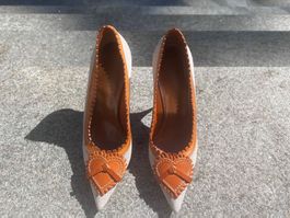 Chaussures Yves Saint Laurent beiges taille 39.5