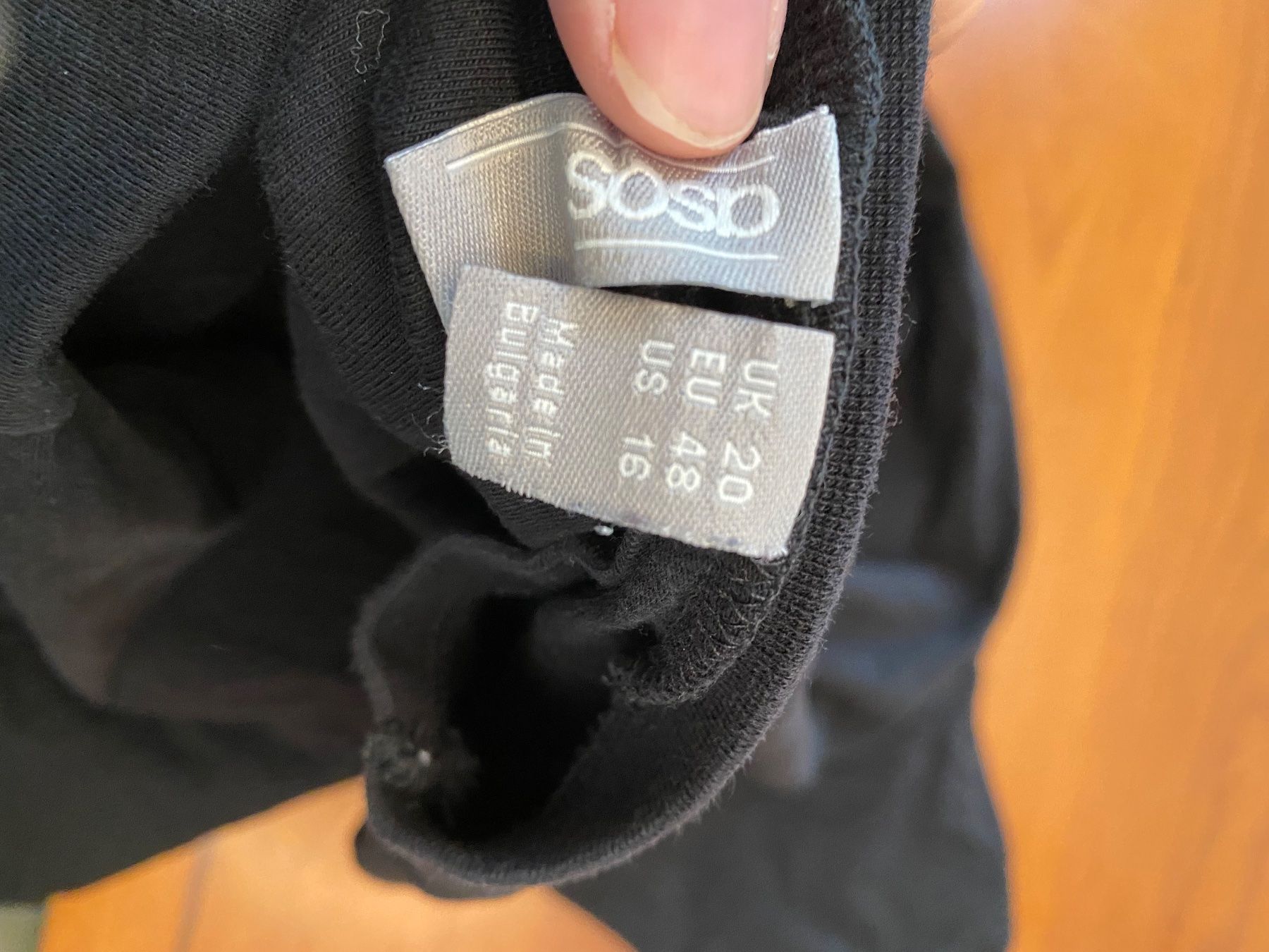 Asos T-Shirts: Schwarzes Asos T-Shirt Gr. 48 – Gebraucht aus Wohlen b. Bern von loeckli01 2