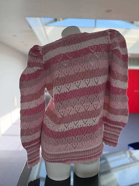 Vestes: Strickjacke von LoveShackFancy - Gr. S/M  – D'occasion à Steinhausen par deikoon 2