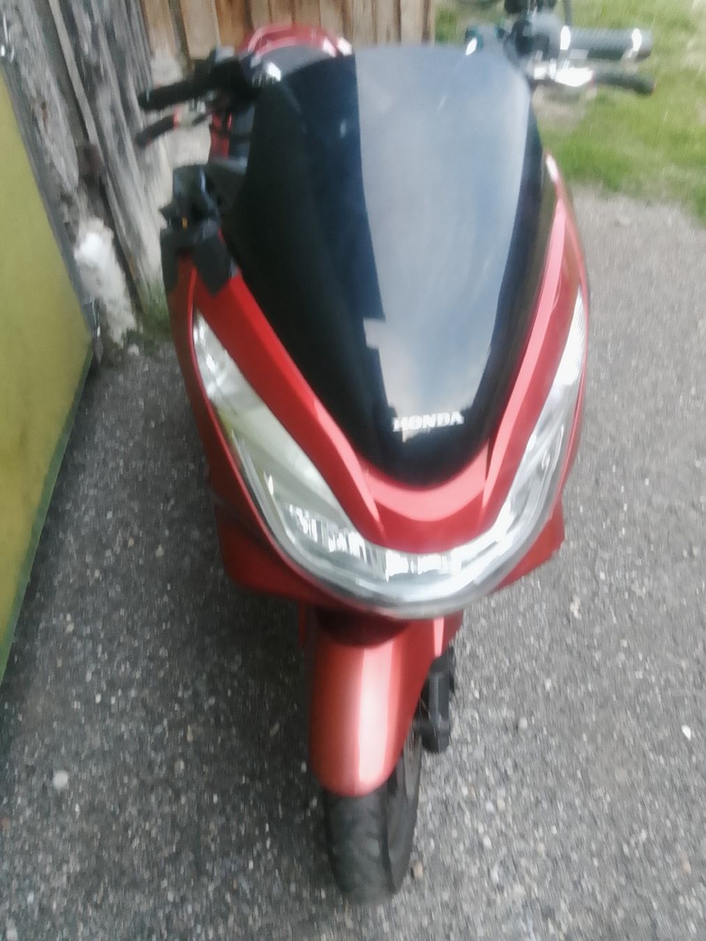 Honda Scooter: Honda pcx 125 – Usato da Pfäffikon ZH venduto da milcow 1