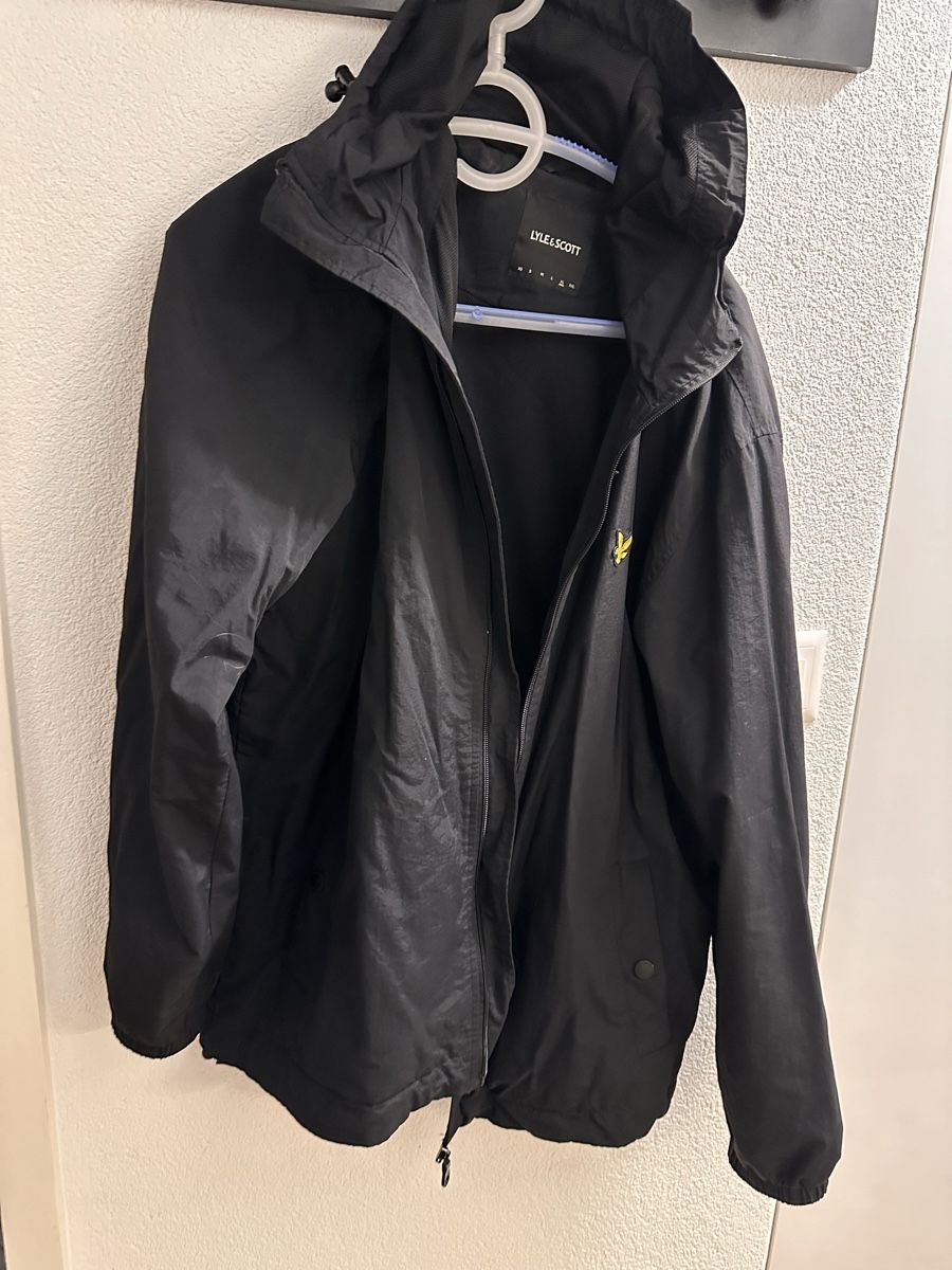 Scott Giacche: Lyle & Scott Zip Through Hooded Jacket Black – Usato da Kriens venduto da Ileriadiamore