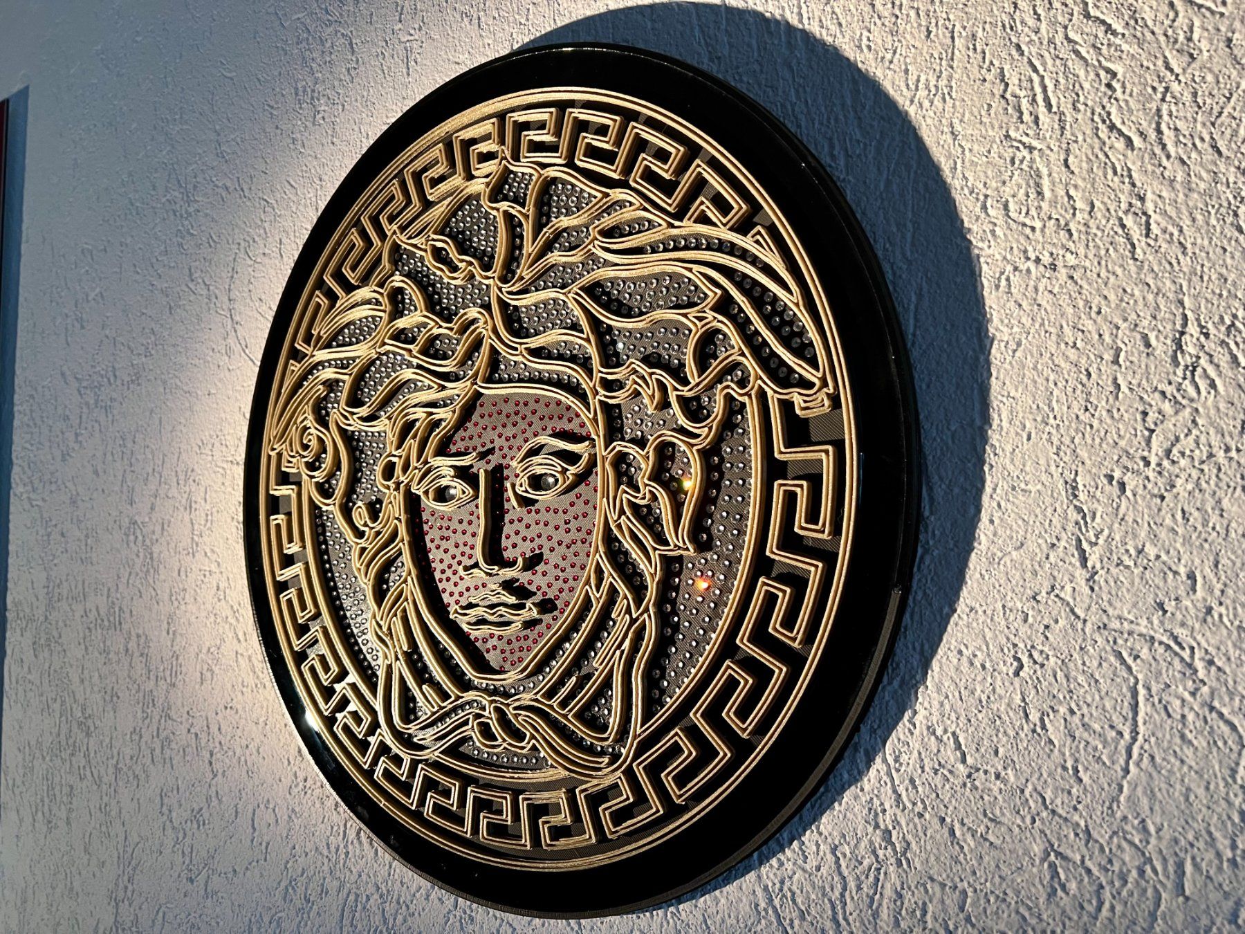 Dipinti: VERSACE 3D print exclusive artwork, Ltd.1/49, Certificate – Nuovo e nell'imballaggio originale da Le Mont-sur-Lausanne venduto da luxurylover 2