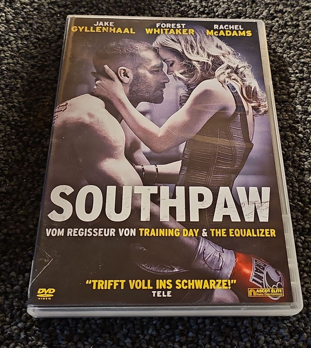 Tutti i DVDs: Southpaw (19767) – Usato da Ruswil venduto da jan_bxl5