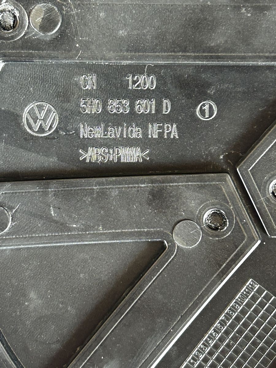 VW Tutti pezzi di ricambio auto: VW Logo schwarz Neu – Nuovo (secondo la descrizione) da Möhlin venduto da USA78 2