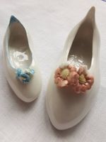 Set: 2 mini-chaussures/ 2 Miniaturschuhe/ 2 mini scarpe