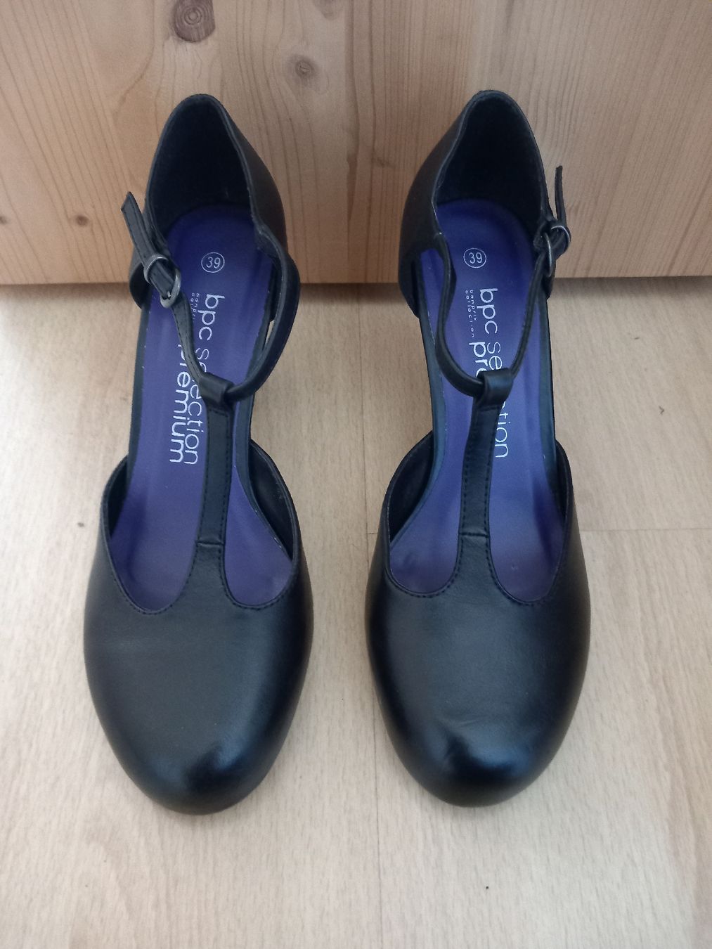 Scarpe da donna: Escarpins noirs bpc Taille 39 – Usato da Faoug venduto da per_kp6r