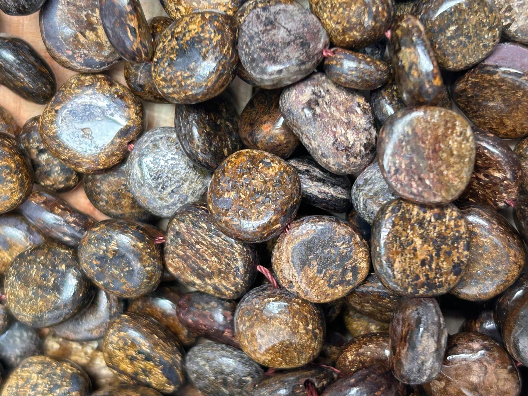 Pietre preziose: Strang echte Bronzite Nuggets / stone 8-10 mm – Nuovo e nell'imballaggio originale da Niederrohrdorf venduto da Ytobi