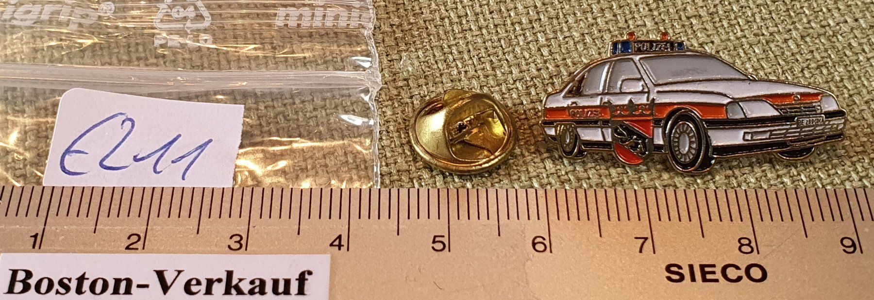 Spille: E211 - Pin Polizei Auto Bern Schweiz – Usato da Reinach BL venduto da Boston-Verkauf 2