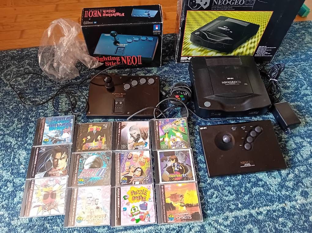 Konsolen: Neogeo cd et jeux – Gebraucht aus Palézieux-Village von RaphH