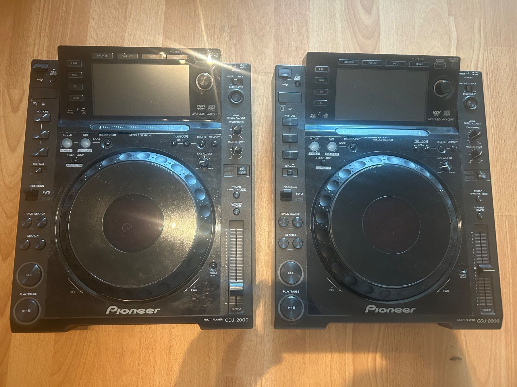 2 x Pioneer CDJ-2000 (D'occasion) à Nyon pour CHF 1800 – retrait ...