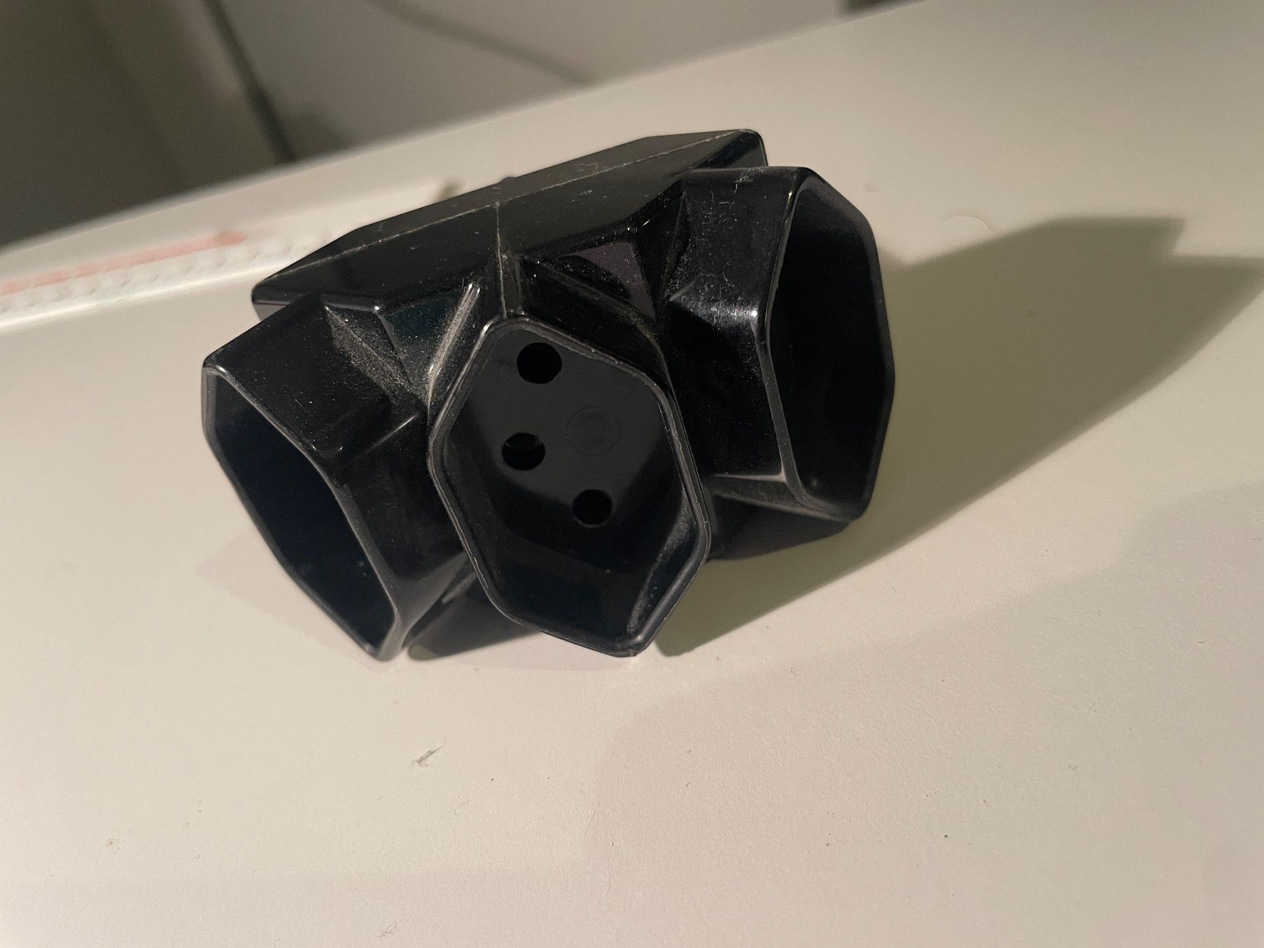 Laufwerke & Adapter: Mehrfachstecker Adapter, drei Buchsen inkl versand – Gebraucht aus stüsslingen von Aless14