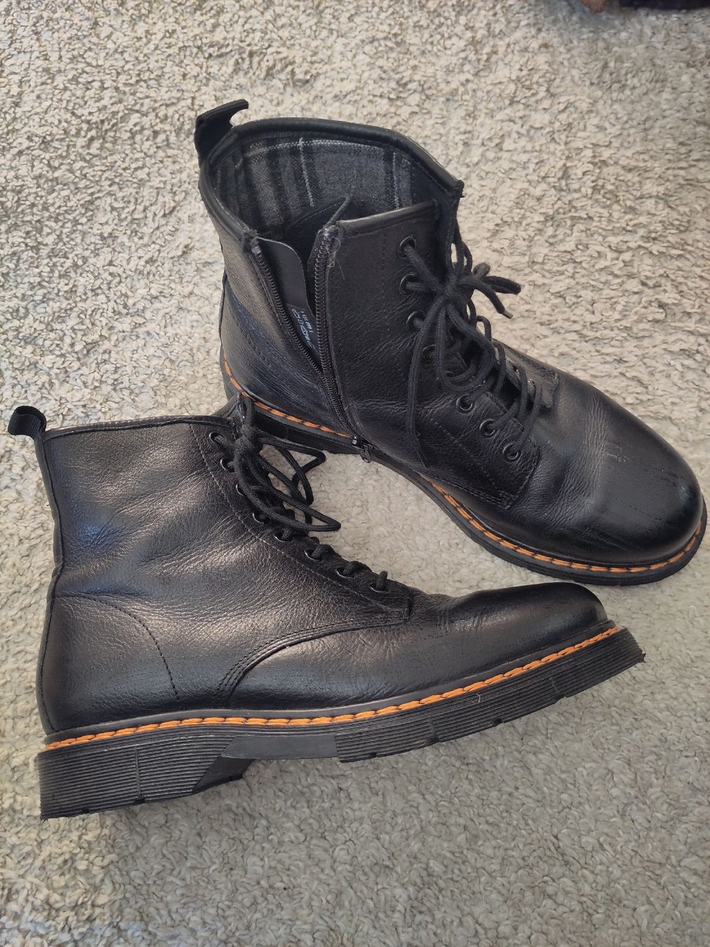 Scarpe da donna: Schwarze Lederstiefel Gr. 40  – Usato da Ettenhausen TG venduto da Laib 1