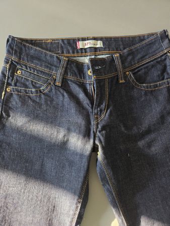 Damen Jeans Levi's 571 Slim Fit Grösse W27 L32 dunkelblau