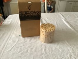 Bienenwachskerze, neu, originell verpackt