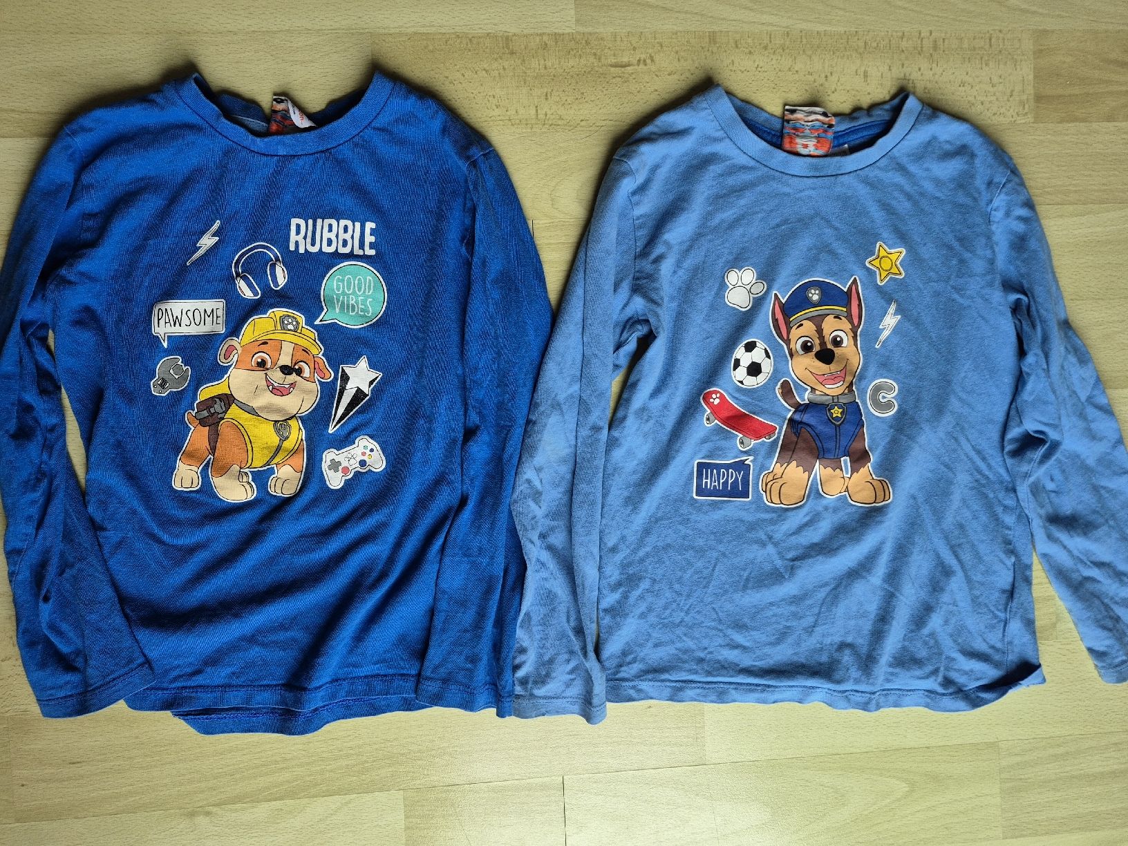 Pulls et sweat-shirts: Kliderpaket gr. 122-128 – D'occasion à Gränichen par Mamaboy 8