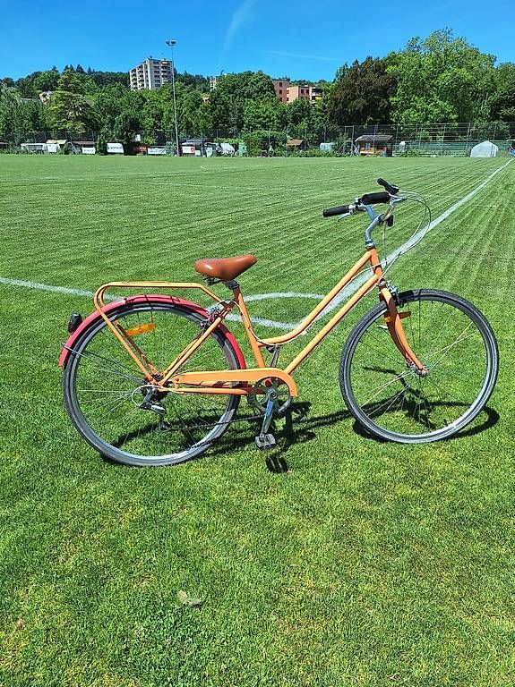 Vélos: Damenvelo orange – D'occasion à Winterthur par rit_kt65