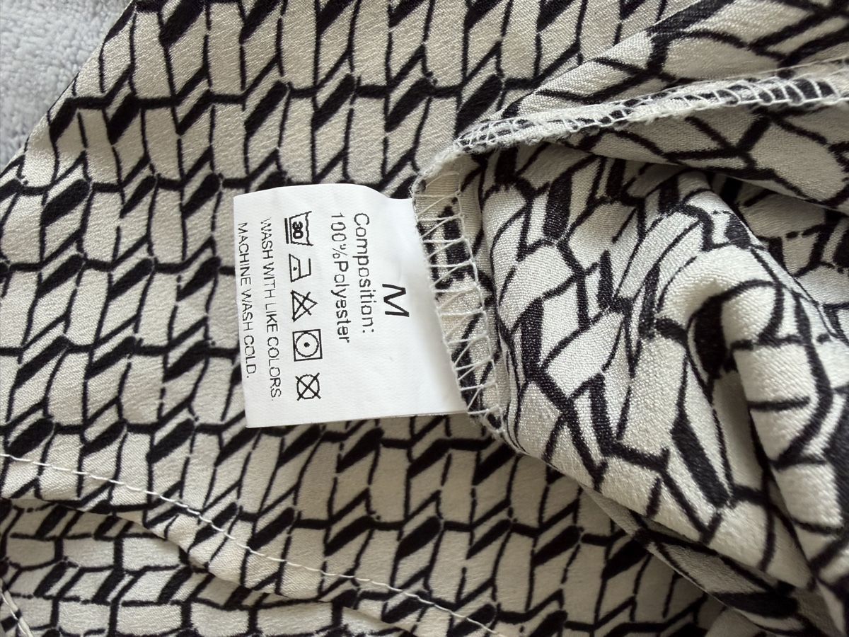 Camicette: Trendige Tunika-Bluse M, créme schwarz gemustert – Nuovo (secondo la descrizione) da Gunten venduto da starfish3 6