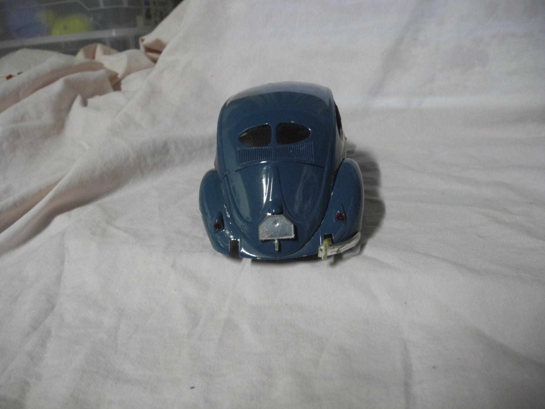 Volkswagen Modellini d'auto: SOLIDO  1:18  VW KÄFER BREZEL  ERSATZTEILSPENDER – Usato da Gurtnellen venduto da Murmeli99 2