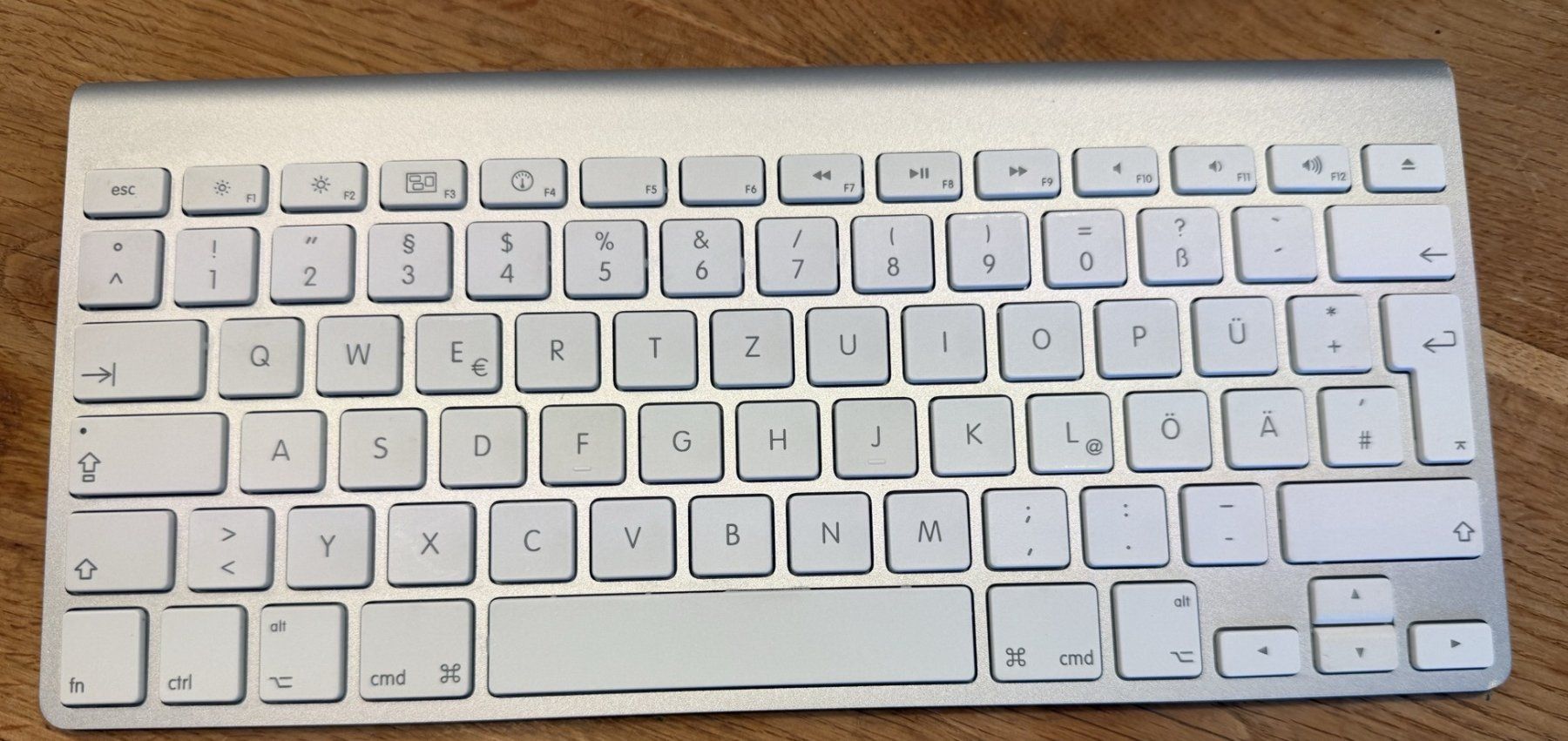 Tastiere: Apple Wireless Keyboard A1314 + Magic Mouse A1296, DE, OVP – Usato da Zetzwil venduto da gent1974