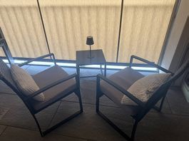Balkonset mit 2 Stühlen und Beistelltisch