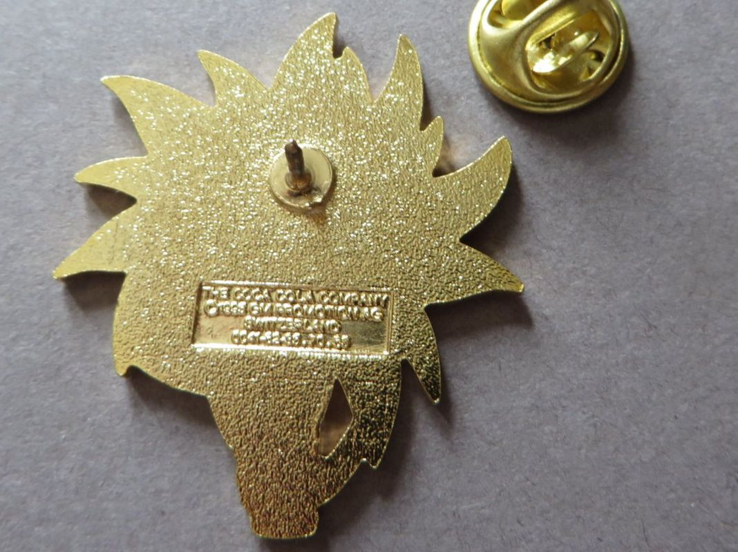 Coca-Cola Placchette & Badge: PIN, COCA-COLA SONNE, FLASCHE – Usato da Neuhausen venduto da luckimucki 1