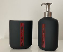 Porsche Bad-Accessoires Set, Seifenspender und Becher