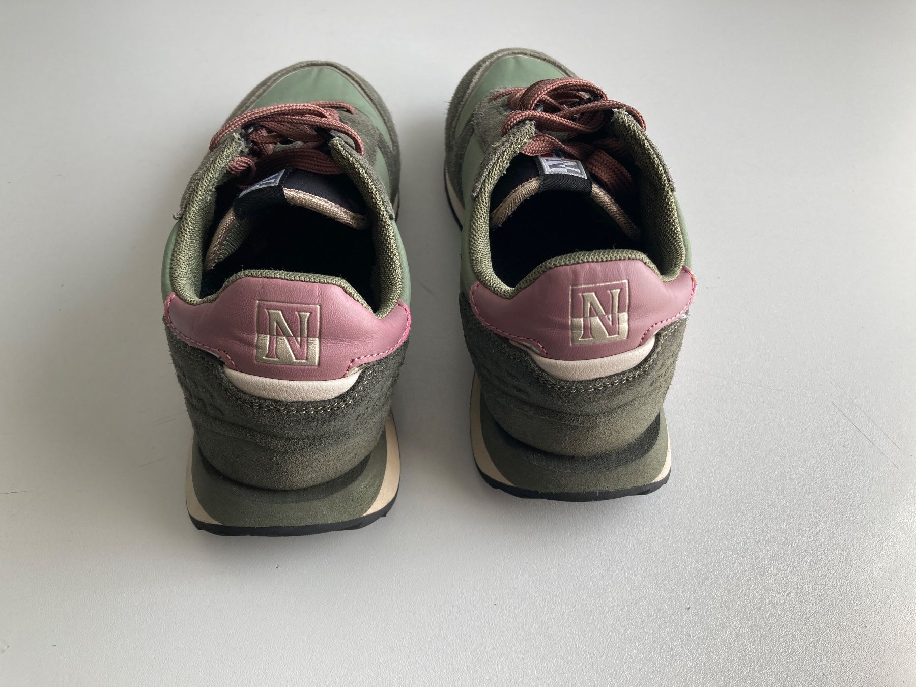Napapijri Scarpe da donna: NAPAPIJRI Sneakers Gr. 37 – Usato da Küsnacht ZH venduto da PLZoll 6
