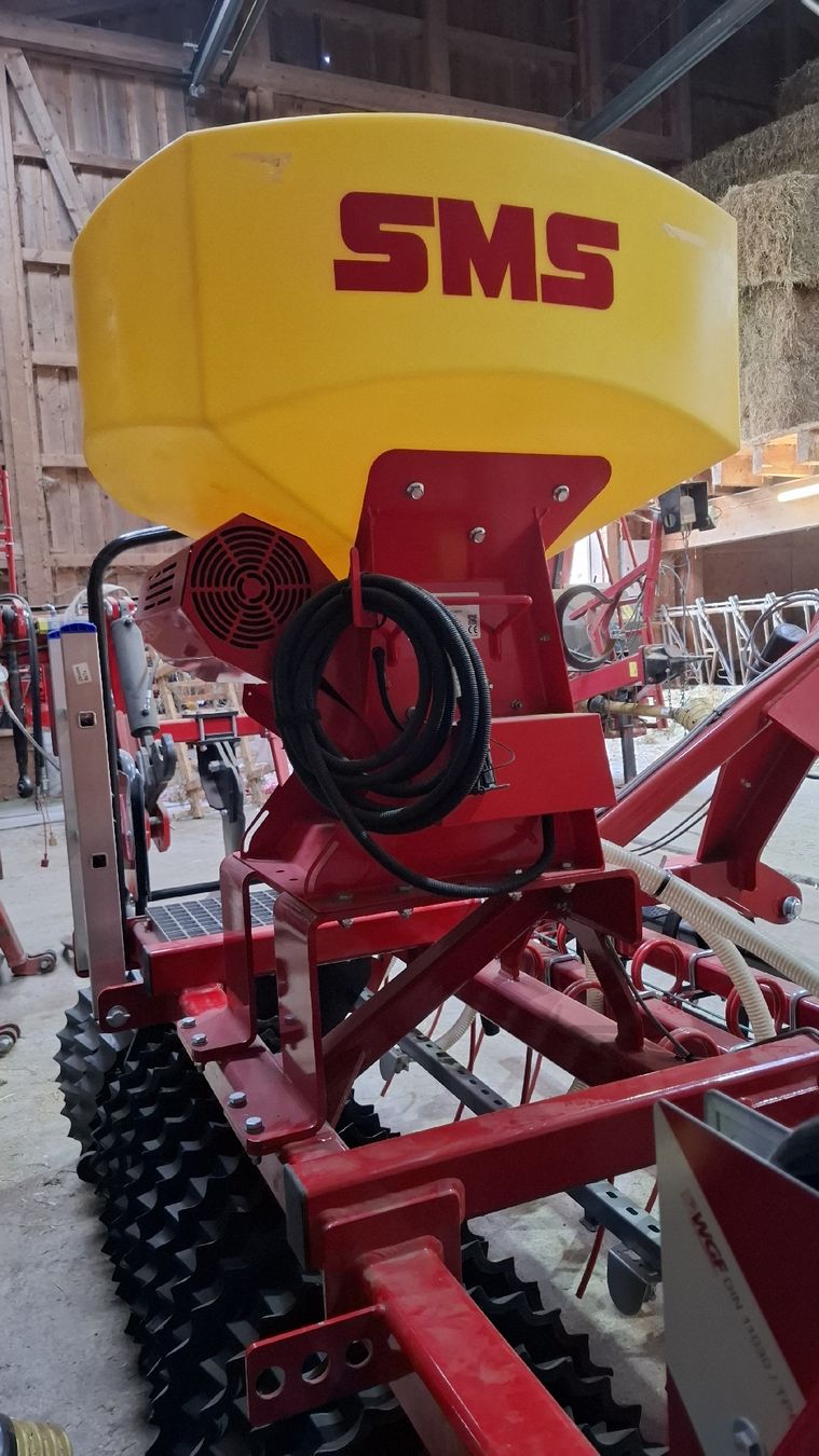 Tutte le macchine: SMS Nachsaatgerät / Prismenwalze / Striegel / APV – Nuovo (secondo la descrizione) da Forst venduto da Shorty133 5