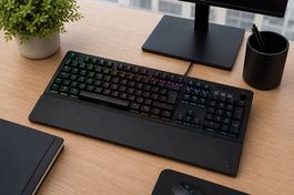ROCCAT Vulcan 121 AIMO  Gaming Tastatur (CH-Layout)