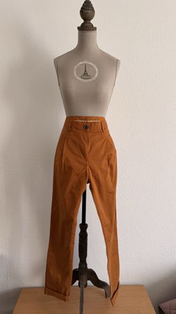 Pantalon United Colors of Benetton. Neuf.