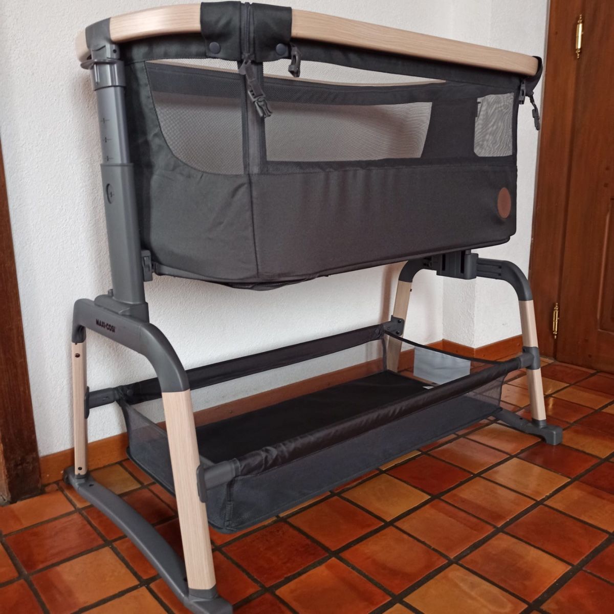 Maxi-Cosi Letti: Maxi Cosi Dream bedside crib - excellent condition! – Nuovo (secondo la descrizione) da Chézard-St-Martin venduto da iva_xw8z 4