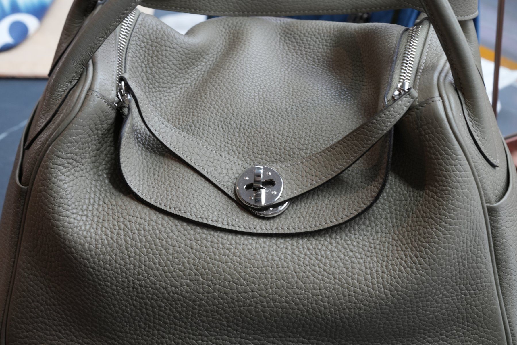 Hermès Borse da donna: Hermès Lindy – Usato da Faoug venduto da Bruce_Wayne23 1