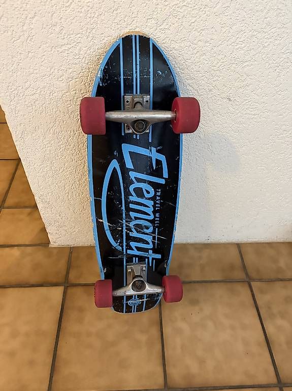 Element Skateboards: Element Skateboard/Longboard – Usato da Niederrohrdorf venduto da k.schaffner