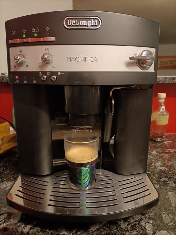 Expresso avec broyeur Delonghi FEB2533.SB magnifica S - DARTY Réunion