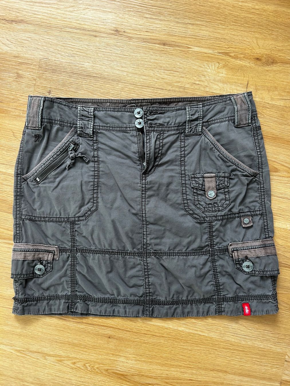 Esprit Gonne: EDC by Esprit Minirock, dunkelgrau, Gr. 38 – Usato da Romanshorn venduto da aucksee1303