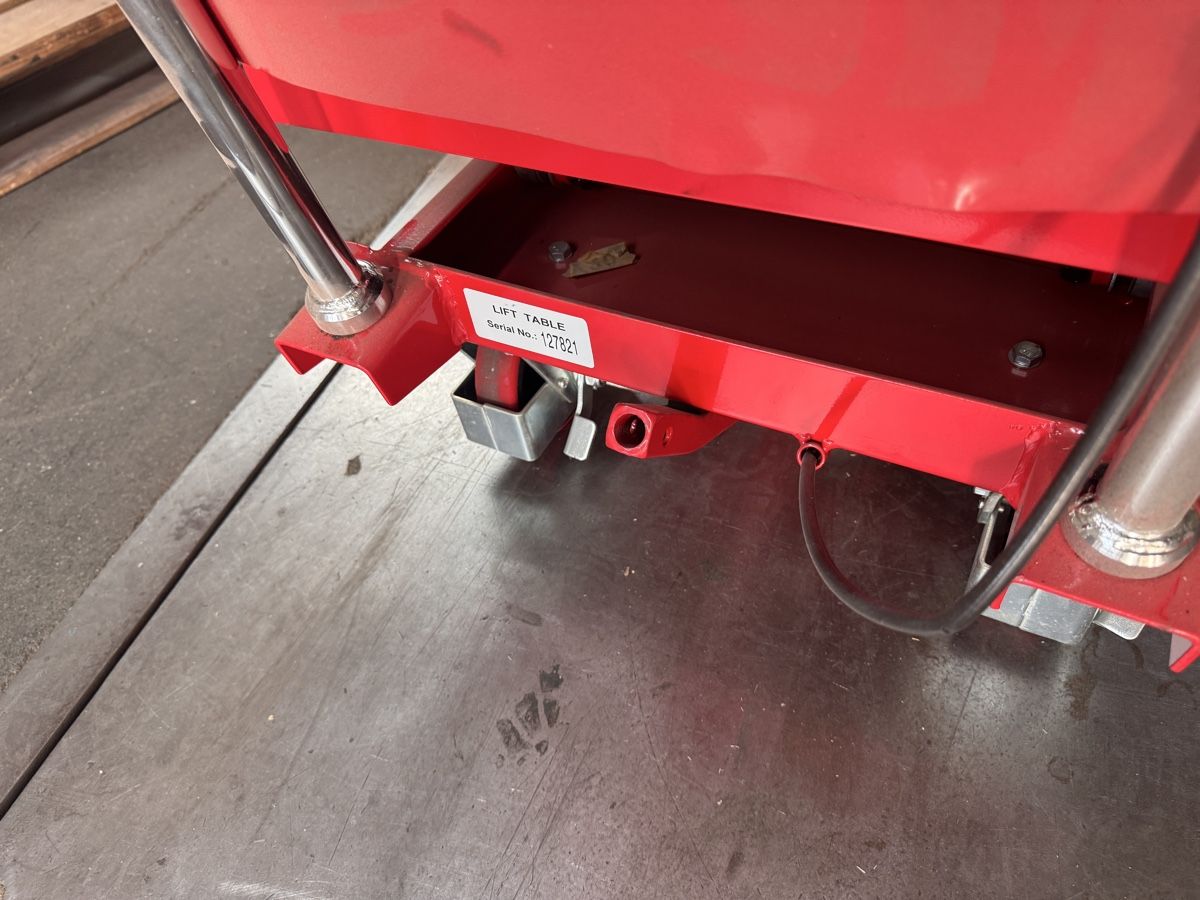 Piattaforme elevatrici & Crick: Scherenhubwagen 350kg – Usato da Münchwilen TG venduto da Max22 2