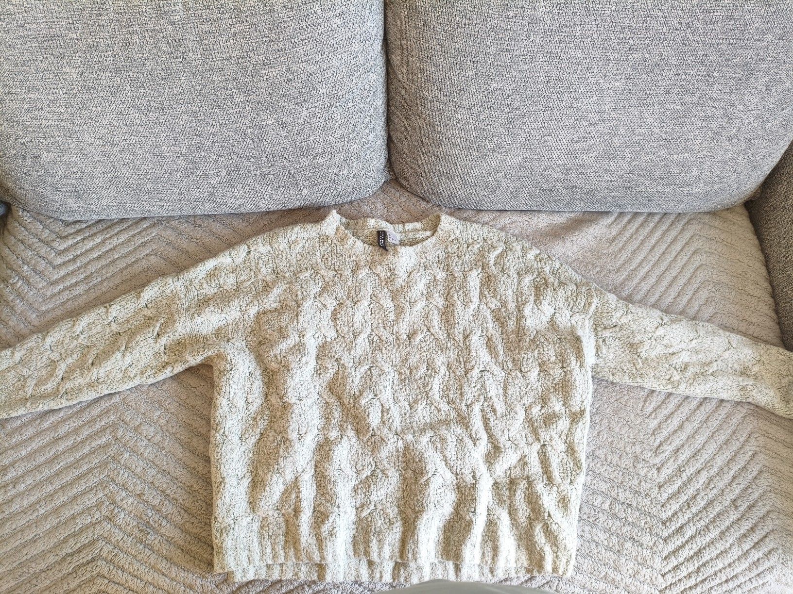 Kleiderpakete: Lot 4 pulls L – Gebraucht aus Lausanne von IseeIceasCream 2