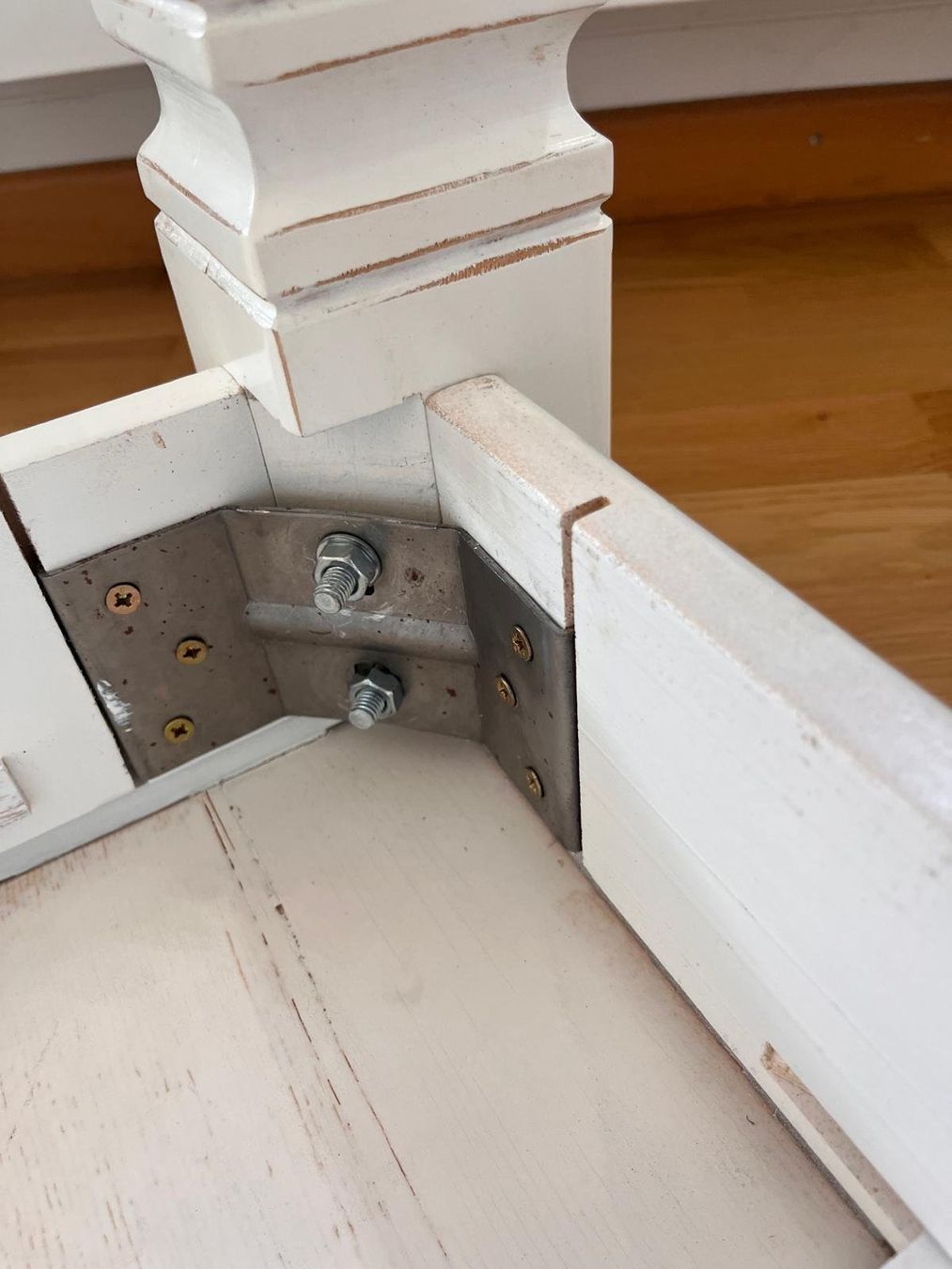 Kare Tische: Esstisch mit 4 Stühlen Shabby Chic von KARE – Gebraucht aus Küsnacht ZH von Natalie_ZH 4