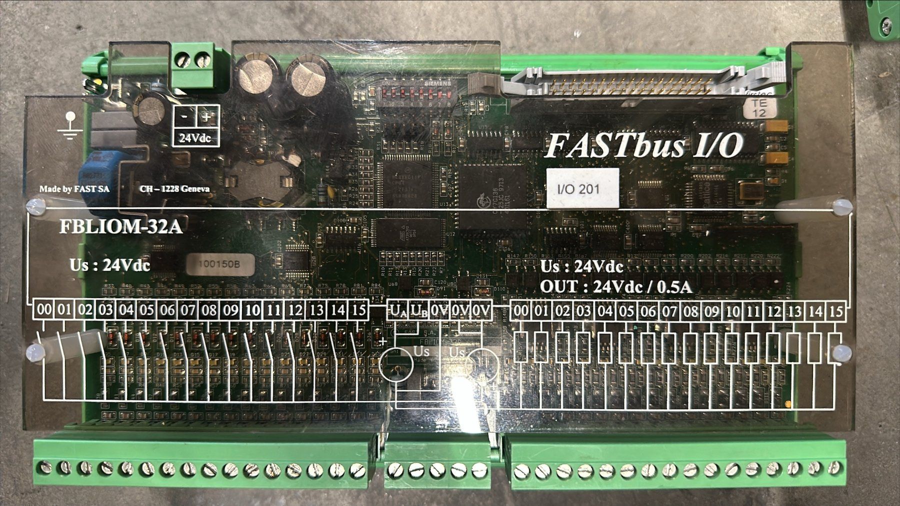 Componenti elettronici: Module de commande FAST FASTbus I/O / FBLIOM-32A – Usato da La Chaux-de-Fonds venduto da Greub_Machines