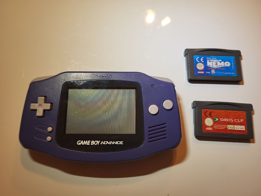 Game Boy Advance Blanche Nintendo Fonctionnelle Mais En L'état (marques D'usage)