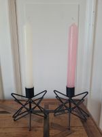 2 schöne skandinavische Kerzenständer, Metall. NEU