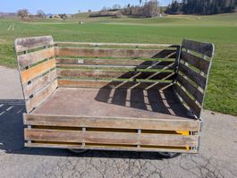 Alter Postwagen - unzerstörbar, gebremst