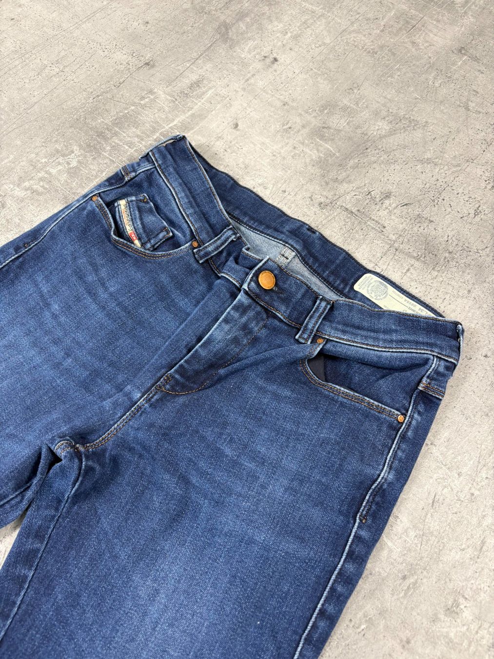 Diesel Jeans: Vintage Diesel Bootcut Flared Jeans (S) – Nuovo (secondo la descrizione) da Werdenberg venduto da hase.vintage 3