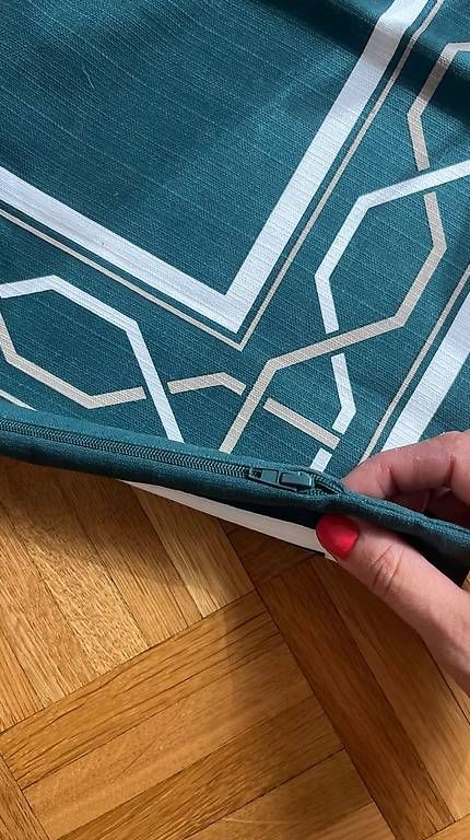 Cuscini: Taie de coussin décorative émeraude - Neuve – Usato da Genève venduto da mar_k5bv 3